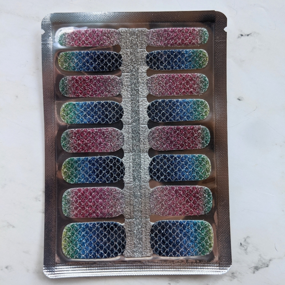5 for $20 Nail Wrap - Mermaid Tail - Picture 3 of 8